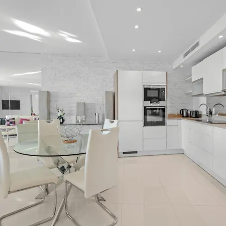 Ref 1181 - Croisette - Sea View For Rent * Cannes