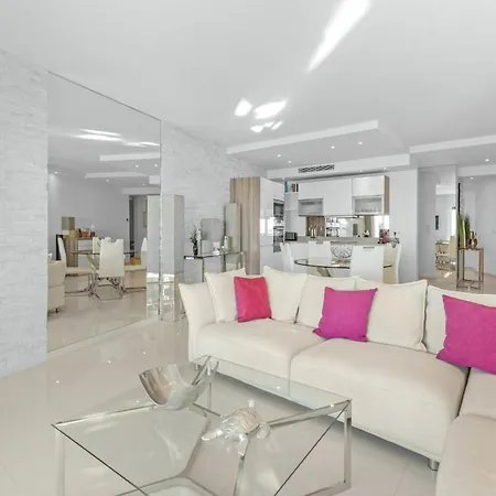 Ref 1181 - Croisette - Sea View For Rent *