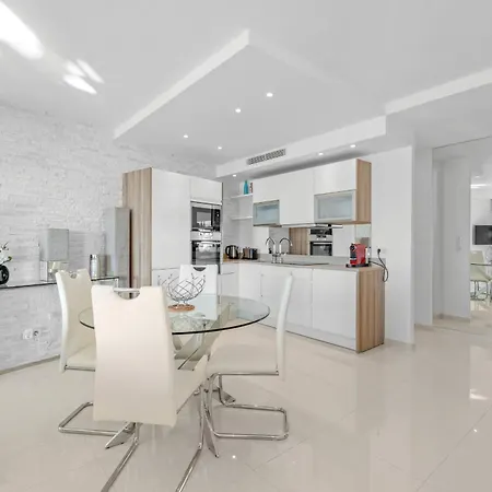 Ref 1181 - Croisette - Sea View For Rent *