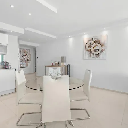 Ref 1181 - Croisette - Sea View For Rent * Cannes