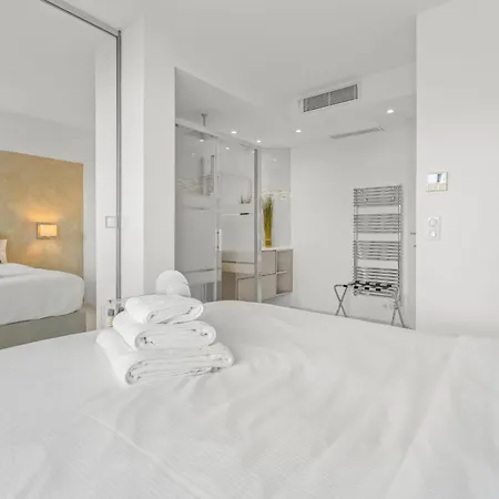 Ref 1181 - Croisette - Sea View For Rent Cannes